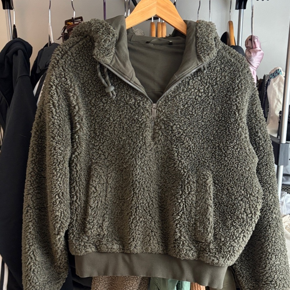 lululemon athletica Olive Green Sherpa Pullover Hoodie